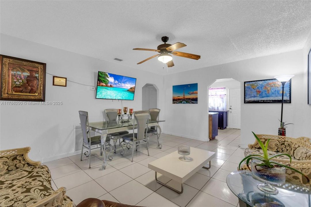 Recently Sold: $640,000 (0 beds, 0 baths, 1258 Square Feet)