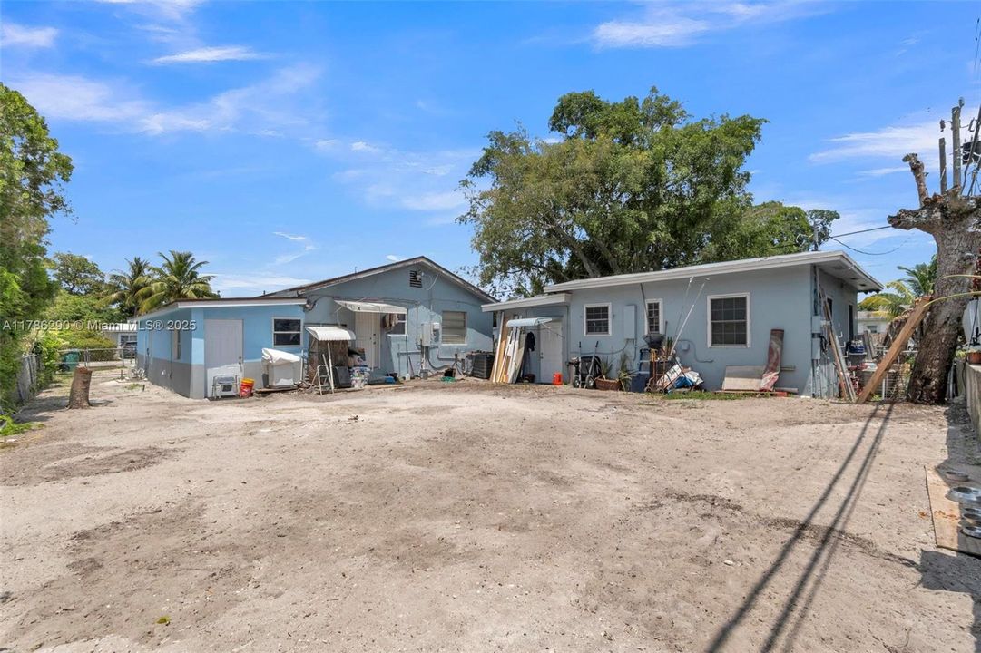 Recently Sold: $640,000 (0 beds, 0 baths, 1258 Square Feet)