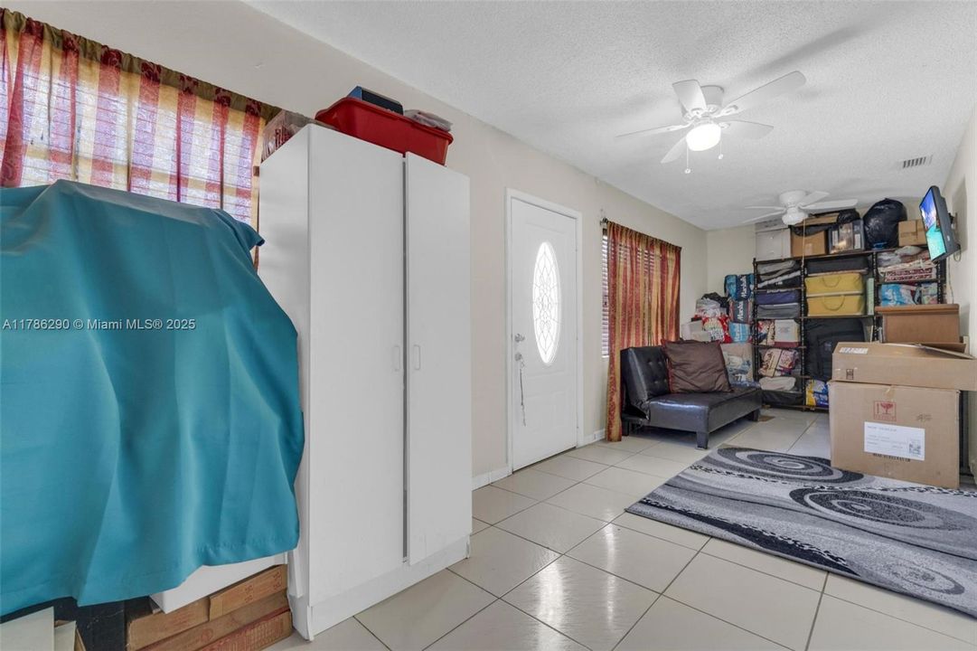 Recently Sold: $640,000 (0 beds, 0 baths, 1258 Square Feet)