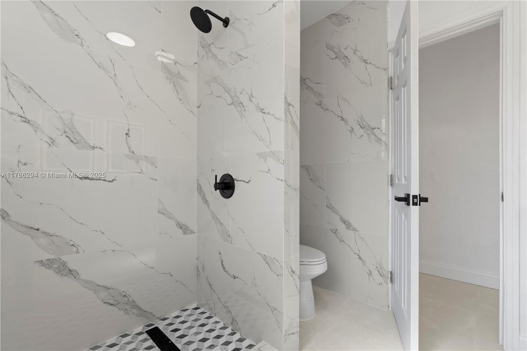 Недавно продано: $469,000 (3 спален, 2 ванн, 1463 Квадратных фут)