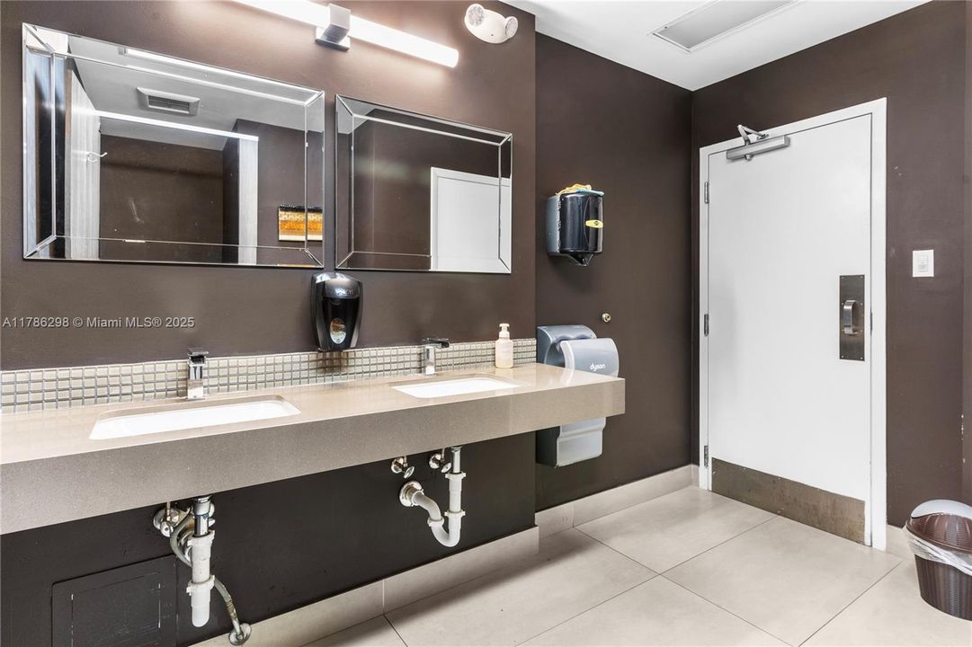 Recently Sold: $1,290,000 (0 beds, 0 baths, 0 Square Feet)