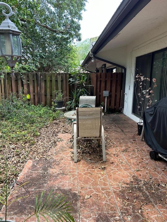 Recently Sold: $285,000 (2 beds, 2 baths, 1580 Square Feet)