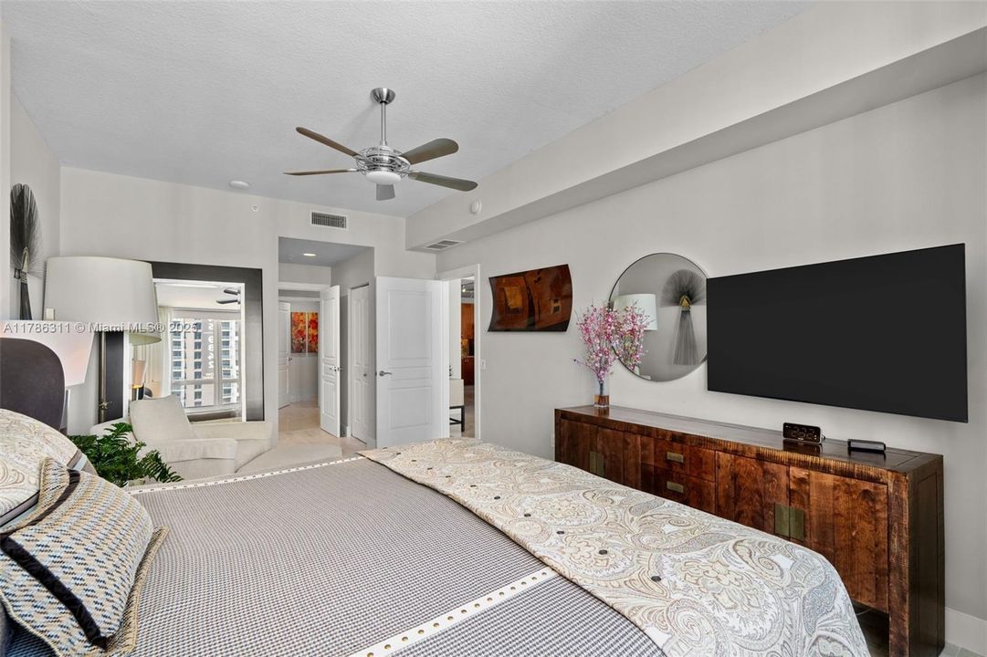 На продажу: $1,250,000 (3 спален, 2 ванн, 2050 Квадратных фут)