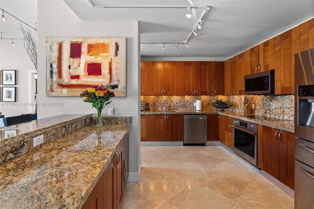 На продажу: $1,250,000 (3 спален, 2 ванн, 2050 Квадратных фут)