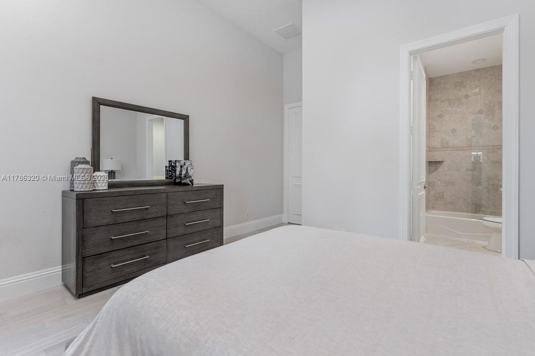 待售: $1,490,000 (4 贝兹, 3 浴室, 3412 平方英尺)