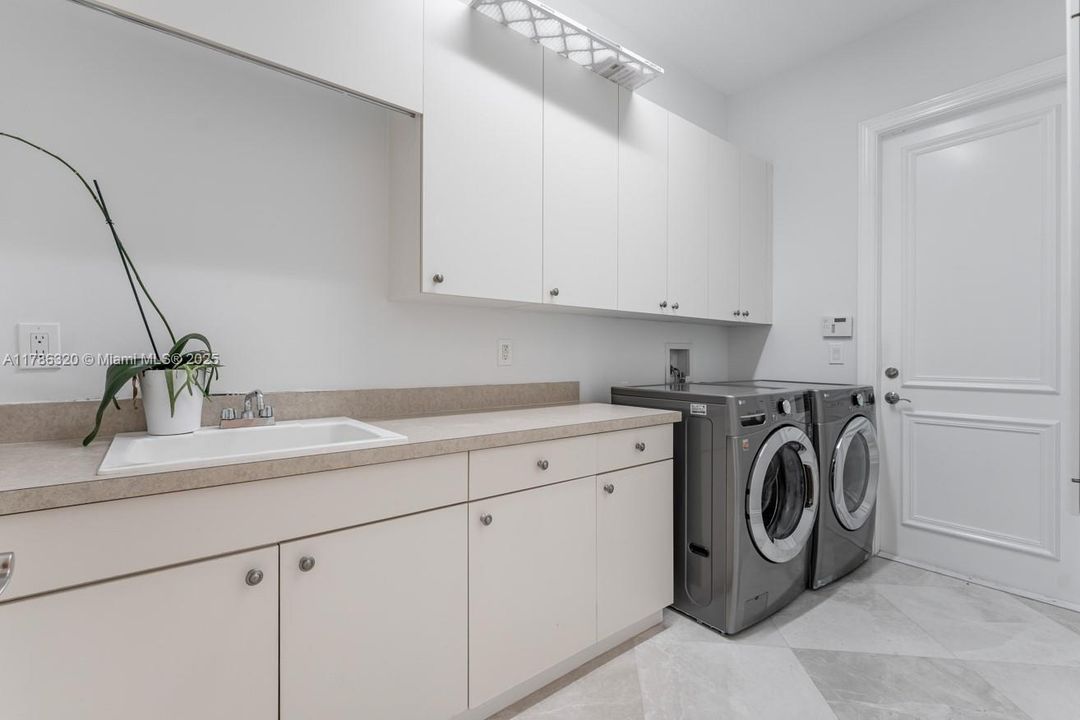 待售: $1,490,000 (4 贝兹, 3 浴室, 3412 平方英尺)