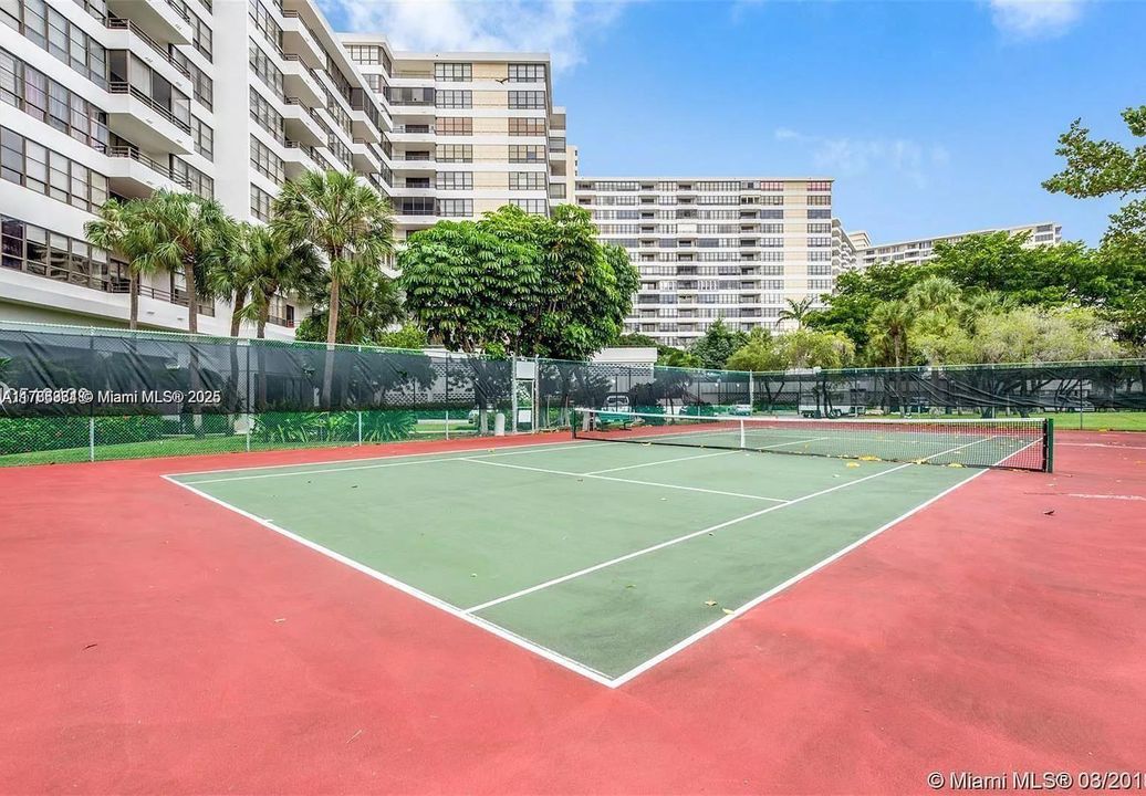 Recientemente alquilado: $2,000 (1 camas, 1 baños, 1000 Pies cuadrados)