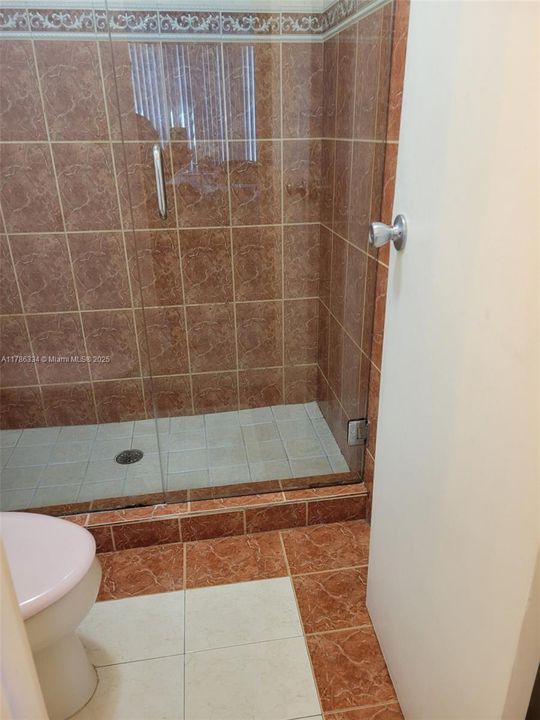 Recientemente alquilado: $2,000 (1 camas, 1 baños, 1000 Pies cuadrados)