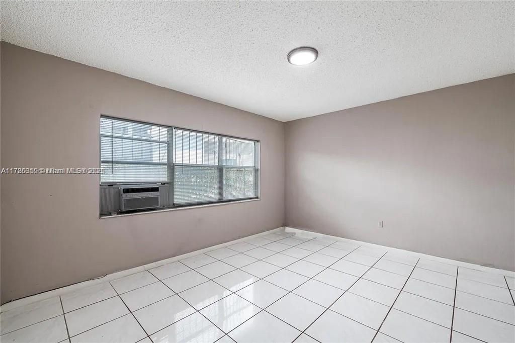 最近租的: $2,250 (2 贝兹, 2 浴室, 1200 平方英尺)