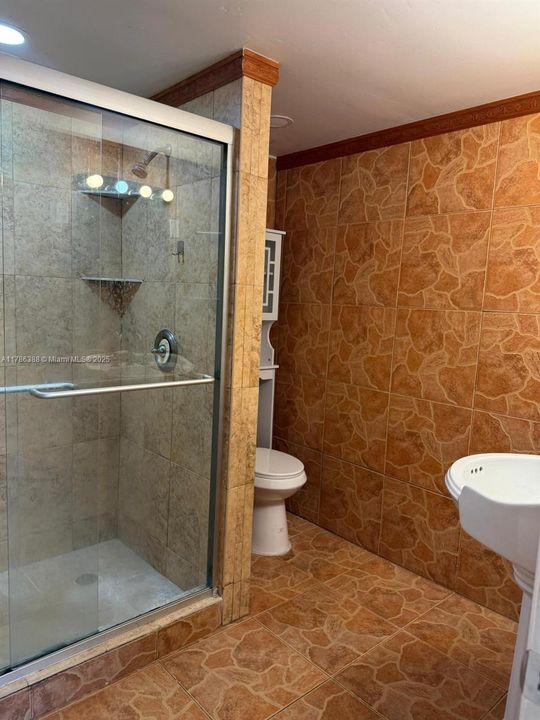 Recientemente alquilado: $1,950 (2 camas, 2 baños, 960 Pies cuadrados)