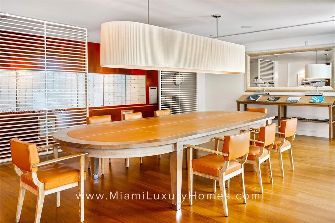 Vendido Recientemente: $3,295,000 (2 camas, 2 baños, 1756 Pies cuadrados)