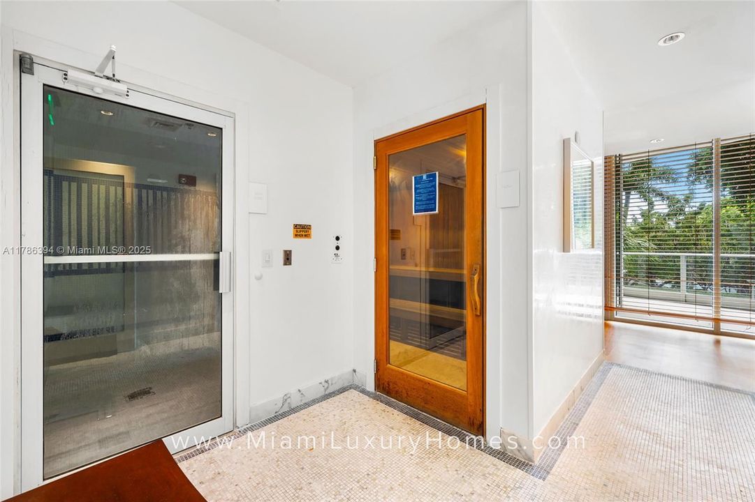 Vendido Recientemente: $3,295,000 (2 camas, 2 baños, 1756 Pies cuadrados)