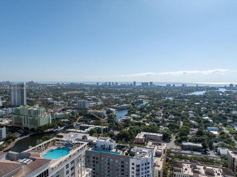 For Sale: $550,000 (2 beds, 2 baths, 1246 Square Feet)