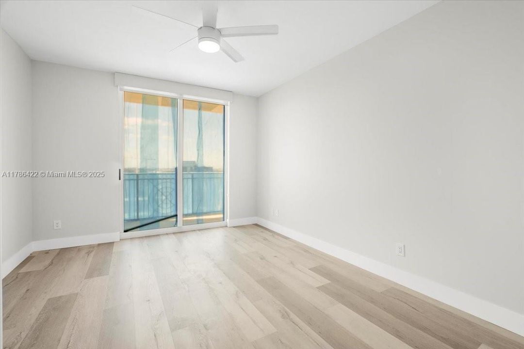 Recently Rented: $3,300 (2 beds, 2 baths, 1246 Square Feet)