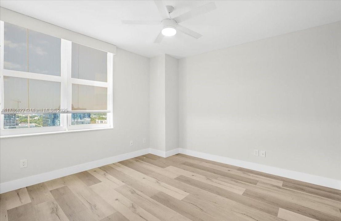 Recently Rented: $3,300 (2 beds, 2 baths, 1246 Square Feet)