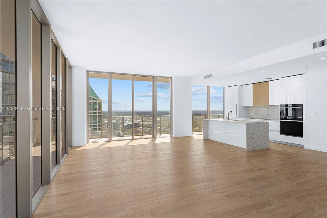 En Venta: $4,250,000 (3 camas, 3 baños, 1841 Pies cuadrados)