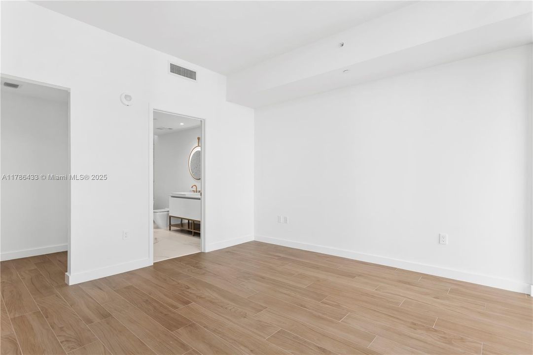 En Venta: $4,250,000 (3 camas, 3 baños, 1841 Pies cuadrados)