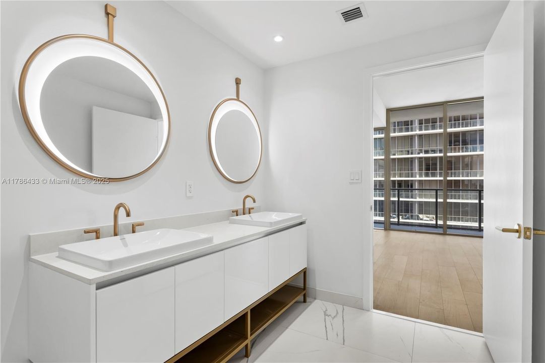 En Venta: $4,250,000 (3 camas, 3 baños, 1841 Pies cuadrados)