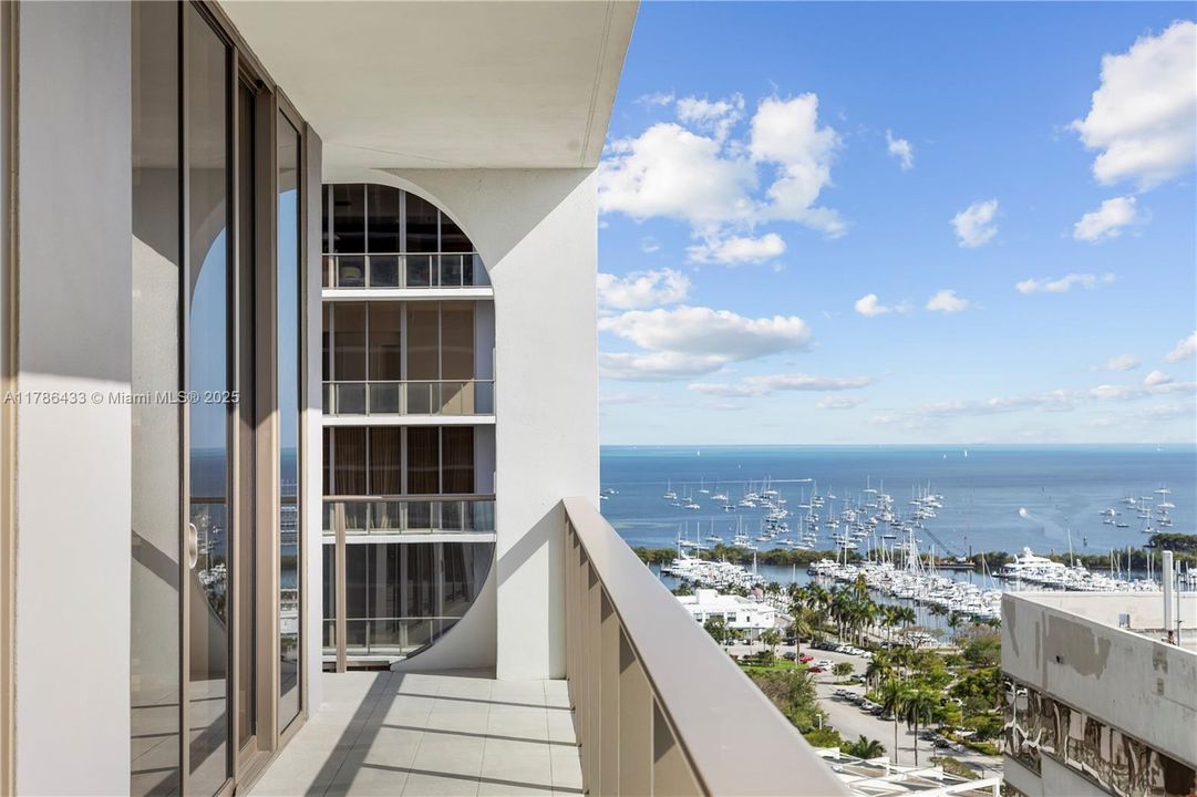 En Venta: $4,250,000 (3 camas, 3 baños, 1841 Pies cuadrados)