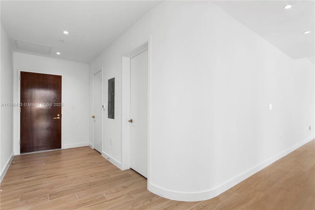 En Venta: $4,250,000 (3 camas, 3 baños, 1841 Pies cuadrados)