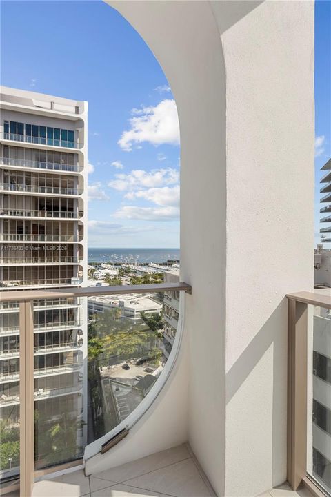En Venta: $4,250,000 (3 camas, 3 baños, 1841 Pies cuadrados)
