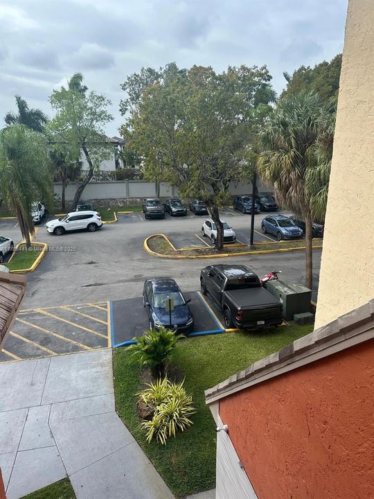 Recientemente alquilado: $2,500 (2 camas, 2 baños, 992 Pies cuadrados)