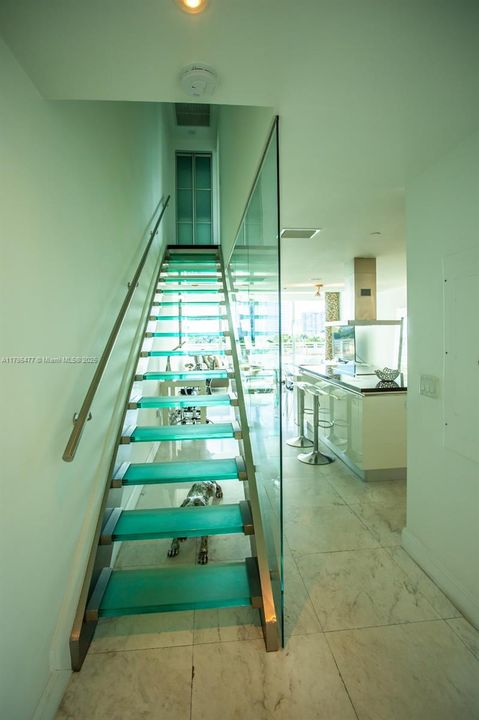 待售: $940,000 (2 贝兹, 2 浴室, 1376 平方英尺)