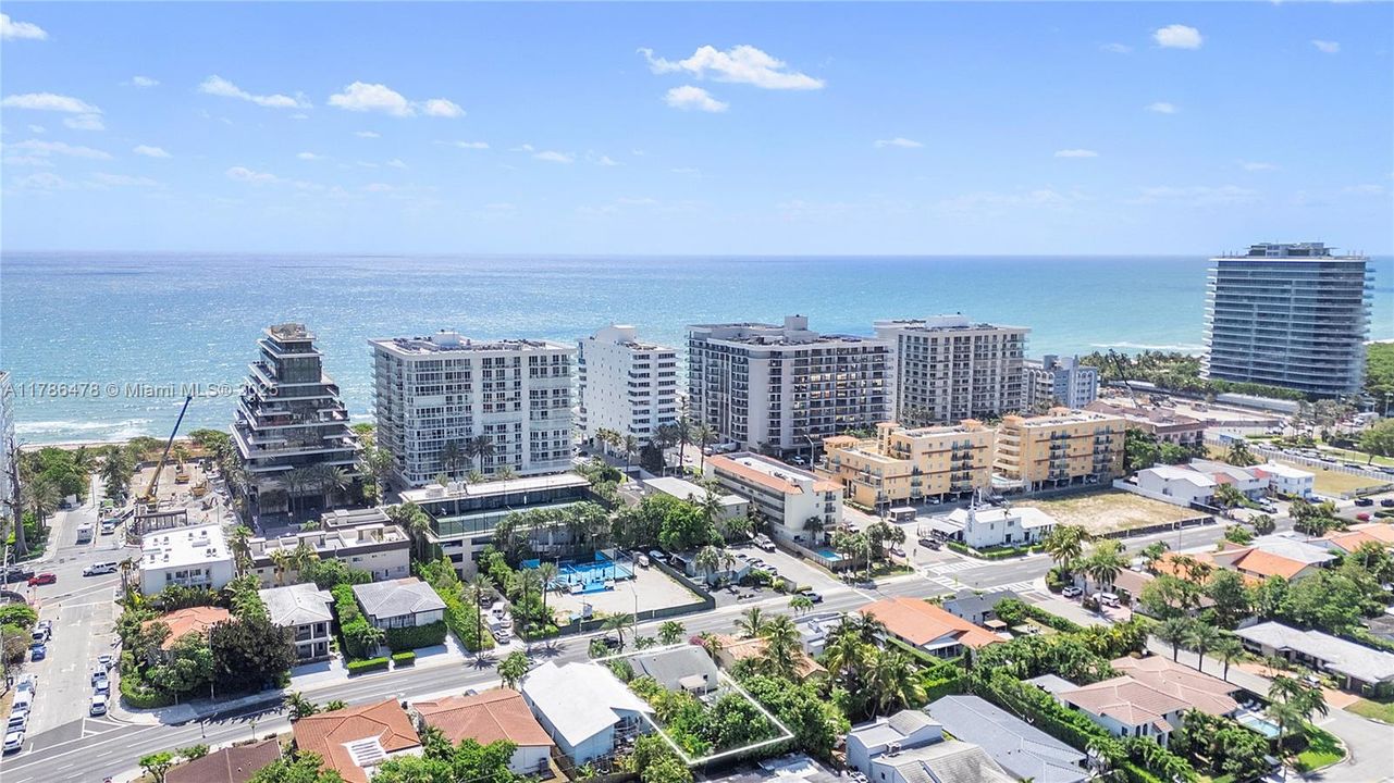 最近售出: $1,390,000 (3 贝兹, 2 浴室, 1186 平方英尺)