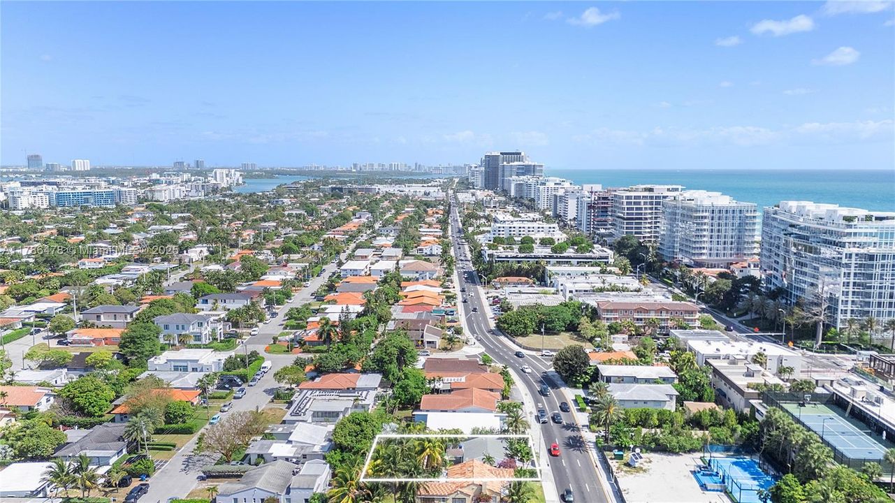 最近售出: $1,390,000 (3 贝兹, 2 浴室, 1186 平方英尺)