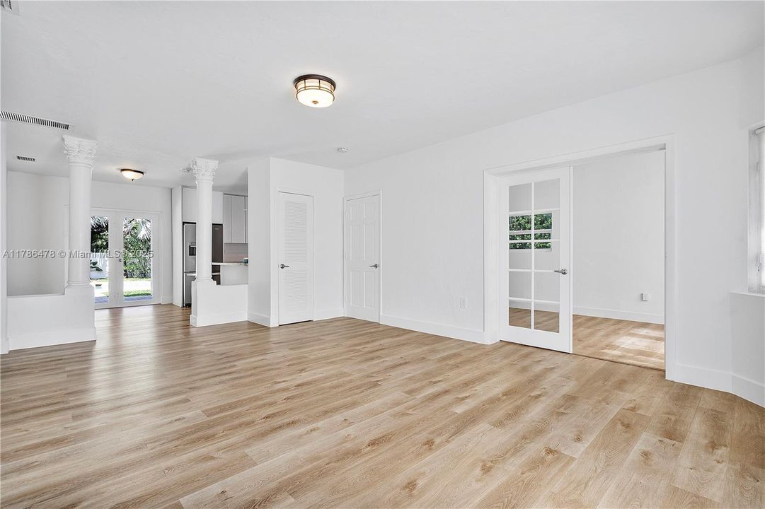 最近售出: $1,390,000 (3 贝兹, 2 浴室, 1186 平方英尺)