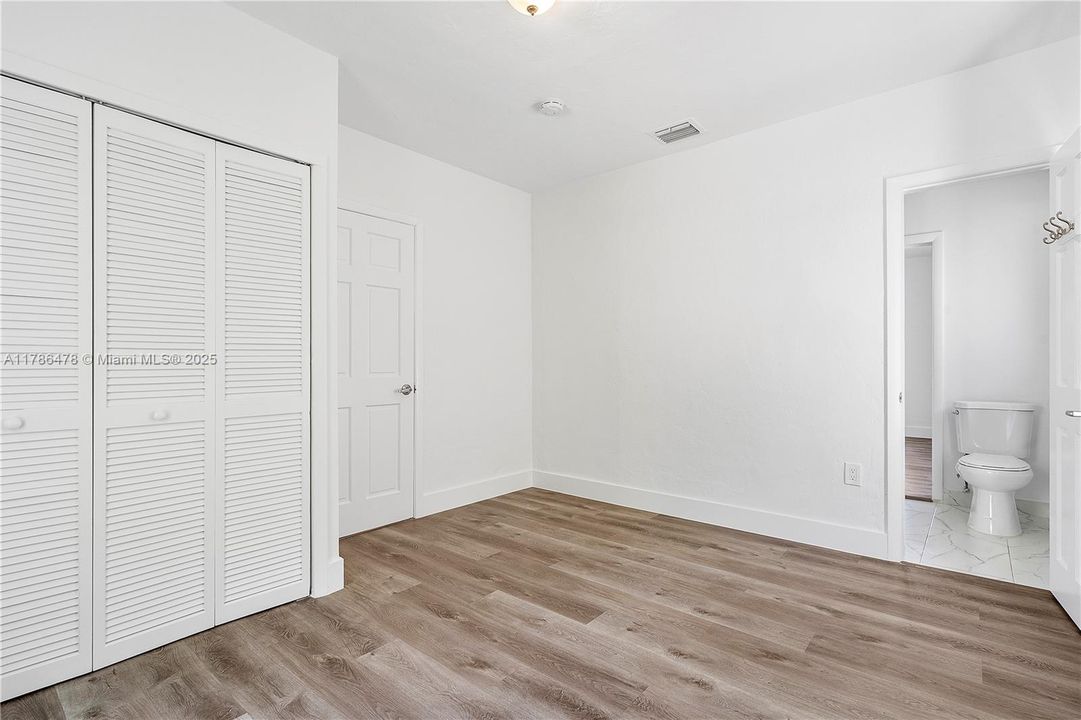 最近售出: $1,390,000 (3 贝兹, 2 浴室, 1186 平方英尺)