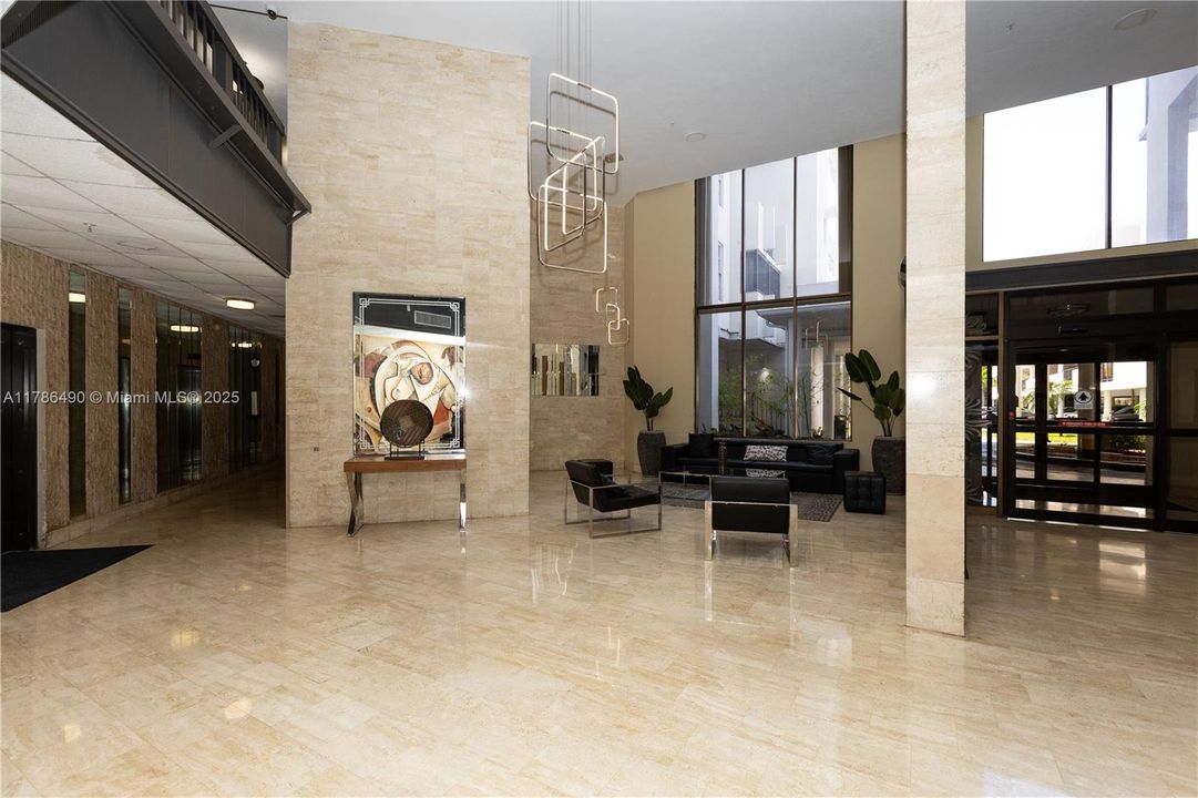 待售: $209,000 (2 贝兹, 2 浴室, 1268 平方英尺)