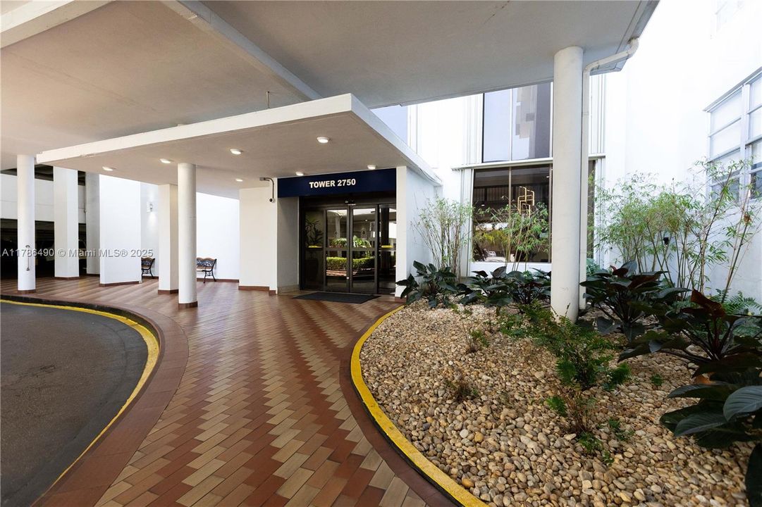 待售: $209,000 (2 贝兹, 2 浴室, 1268 平方英尺)