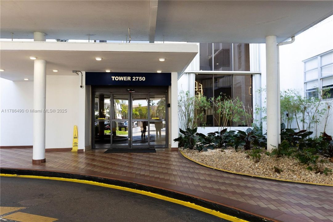 待售: $209,000 (2 贝兹, 2 浴室, 1268 平方英尺)