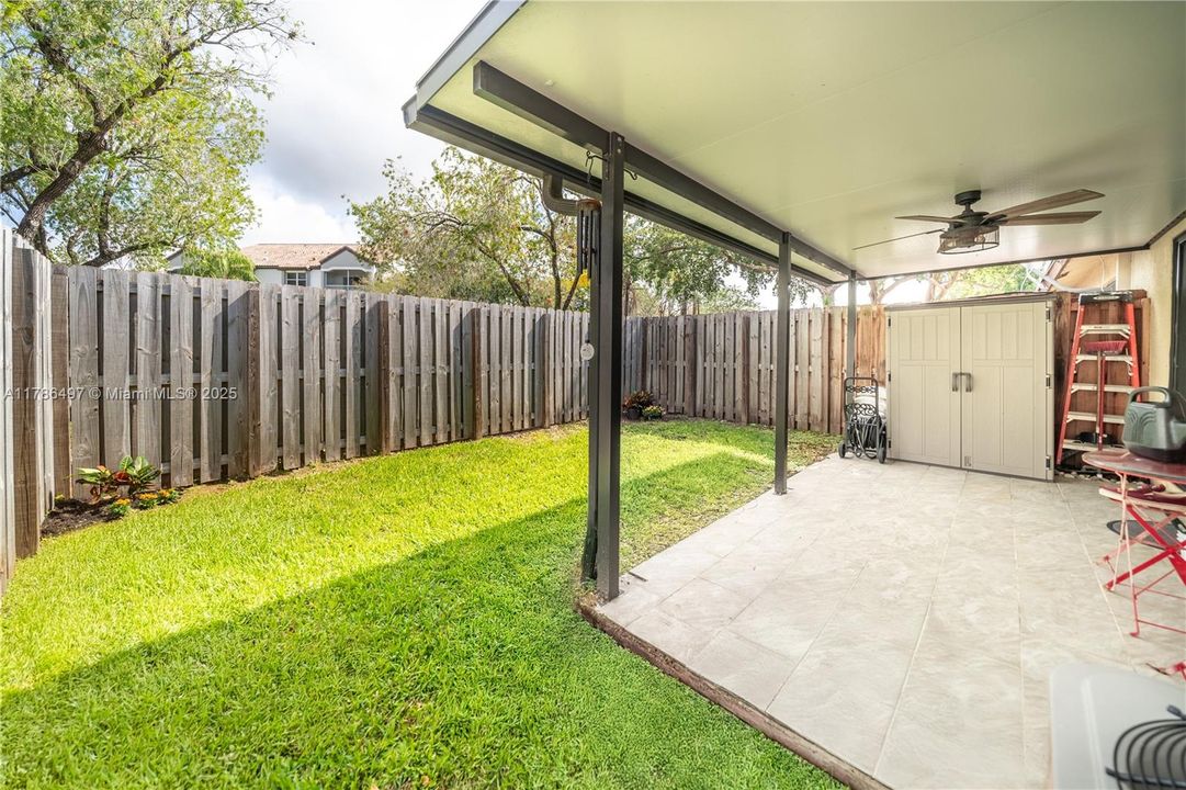 Recently Sold: $435,000 (3 beds, 2 baths, 1378 Square Feet)