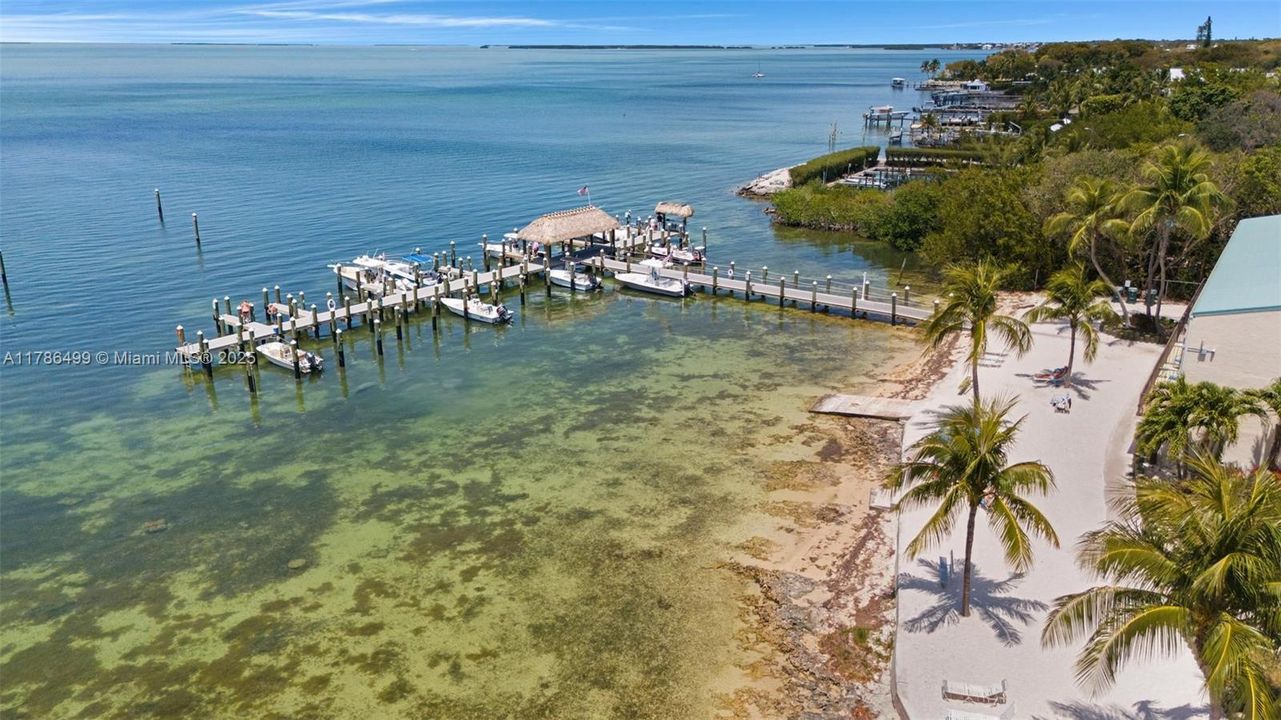 Recently Sold: $599,900 (2 beds, 3 baths, 1355 Square Feet)