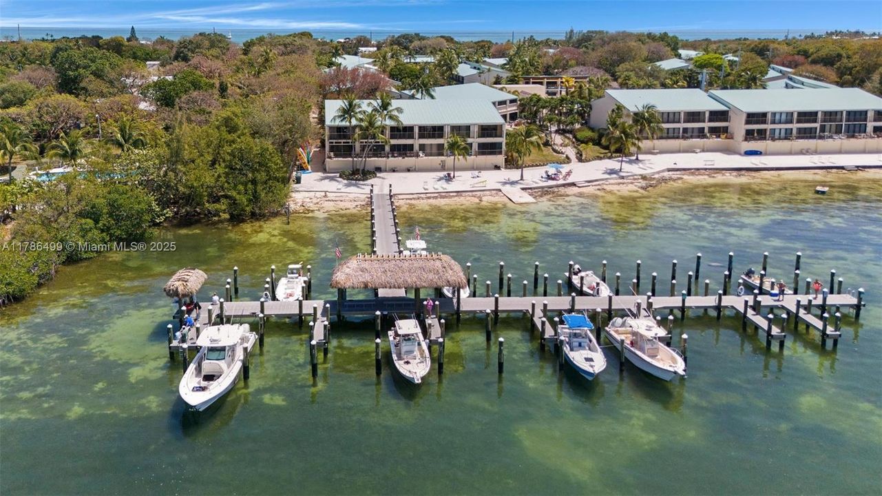 Recently Sold: $599,900 (2 beds, 3 baths, 1355 Square Feet)