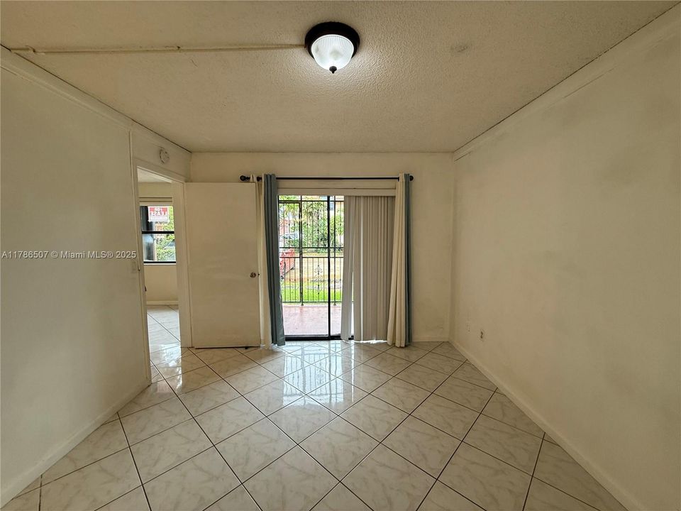 Recientemente alquilado: $2,250 (2 camas, 2 baños, 750 Pies cuadrados)