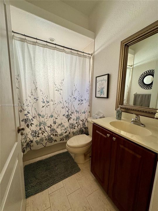 Recientemente alquilado: $3,700 (3 camas, 2 baños, 1748 Pies cuadrados)