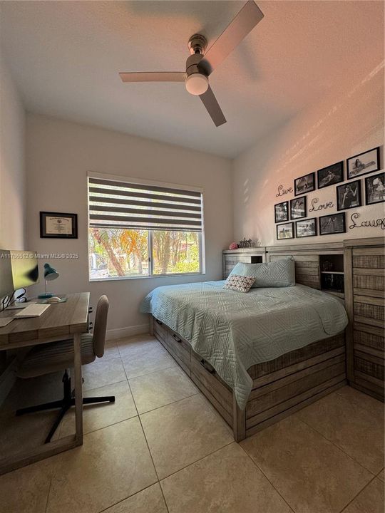 Recientemente alquilado: $3,700 (3 camas, 2 baños, 1748 Pies cuadrados)