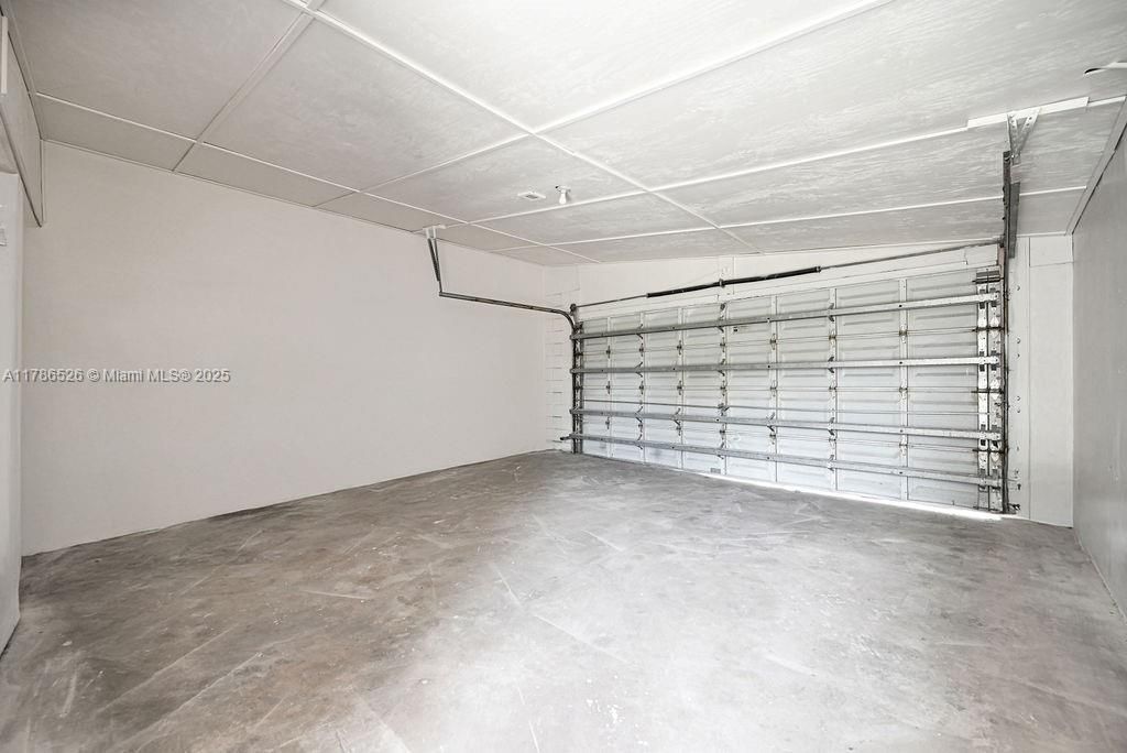 Recently Sold: $629,900 (4 beds, 2 baths, 1402 Square Feet)