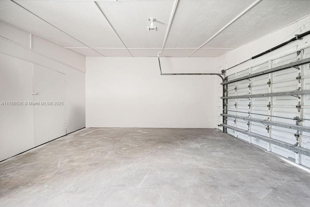 Recently Sold: $629,900 (4 beds, 2 baths, 1402 Square Feet)