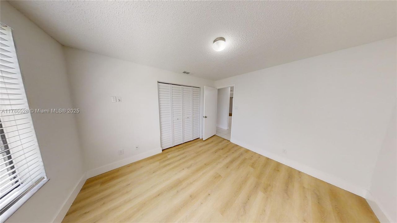 Recently Rented: $2,250 (3 beds, 2 baths, 1305 Square Feet)