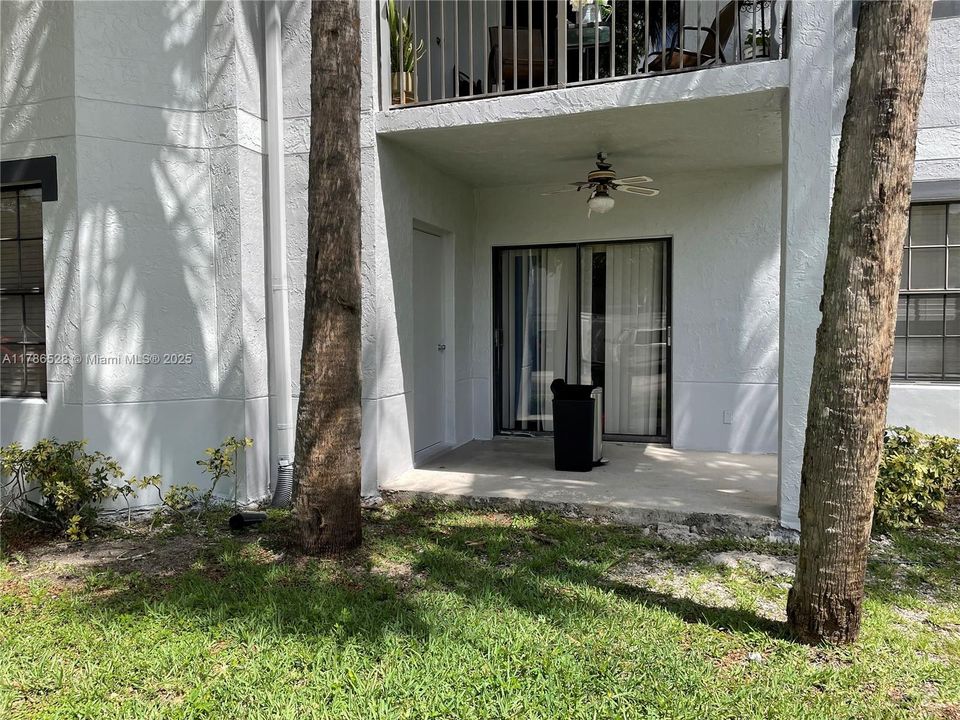 Recently Rented: $2,250 (3 beds, 2 baths, 1305 Square Feet)