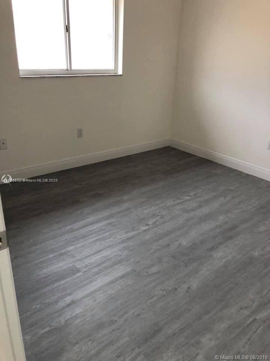 Recientemente alquilado: $2,275 (2 camas, 2 baños, 960 Pies cuadrados)