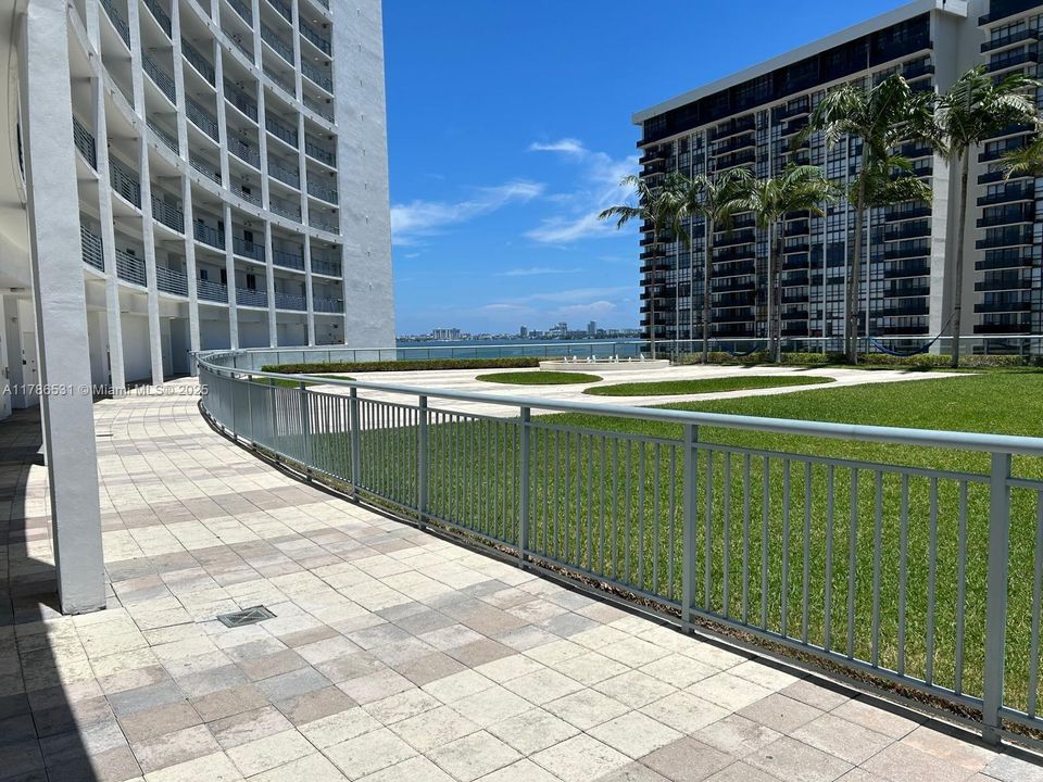 En Venta: $769,000 (2 camas, 2 baños, 1449 Pies cuadrados)