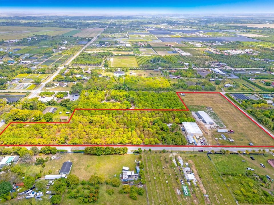 11.71 ACRE W/ 2 WAREHOUSE, PARKING,OFFICE, & GROVE.