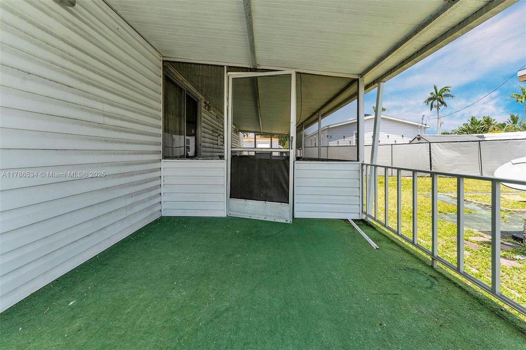 Vendido Recientemente: $82,000 (2 camas, 1 baños, 664 Pies cuadrados)