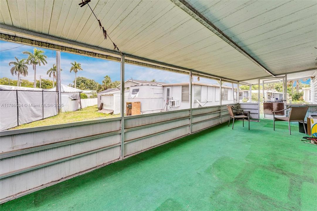 Vendido Recientemente: $82,000 (2 camas, 1 baños, 664 Pies cuadrados)