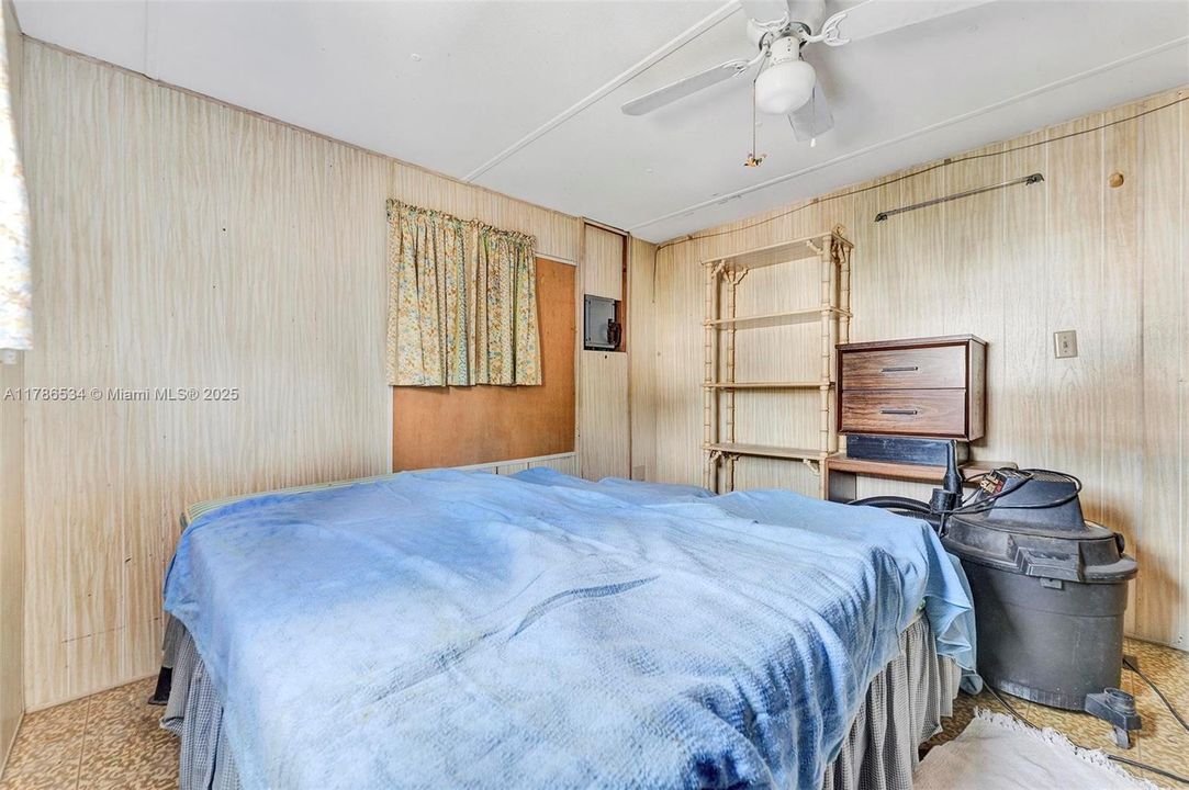 Vendido Recientemente: $82,000 (2 camas, 1 baños, 664 Pies cuadrados)